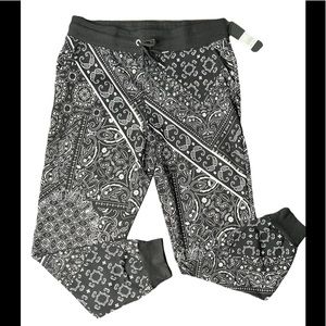 Bebe Bandana Print Jogger Size Large